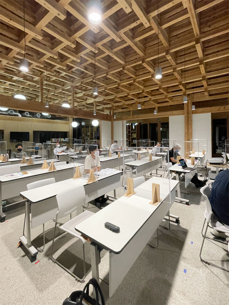 徳島県木材利用創造センター　林業人材育成棟　大講義室